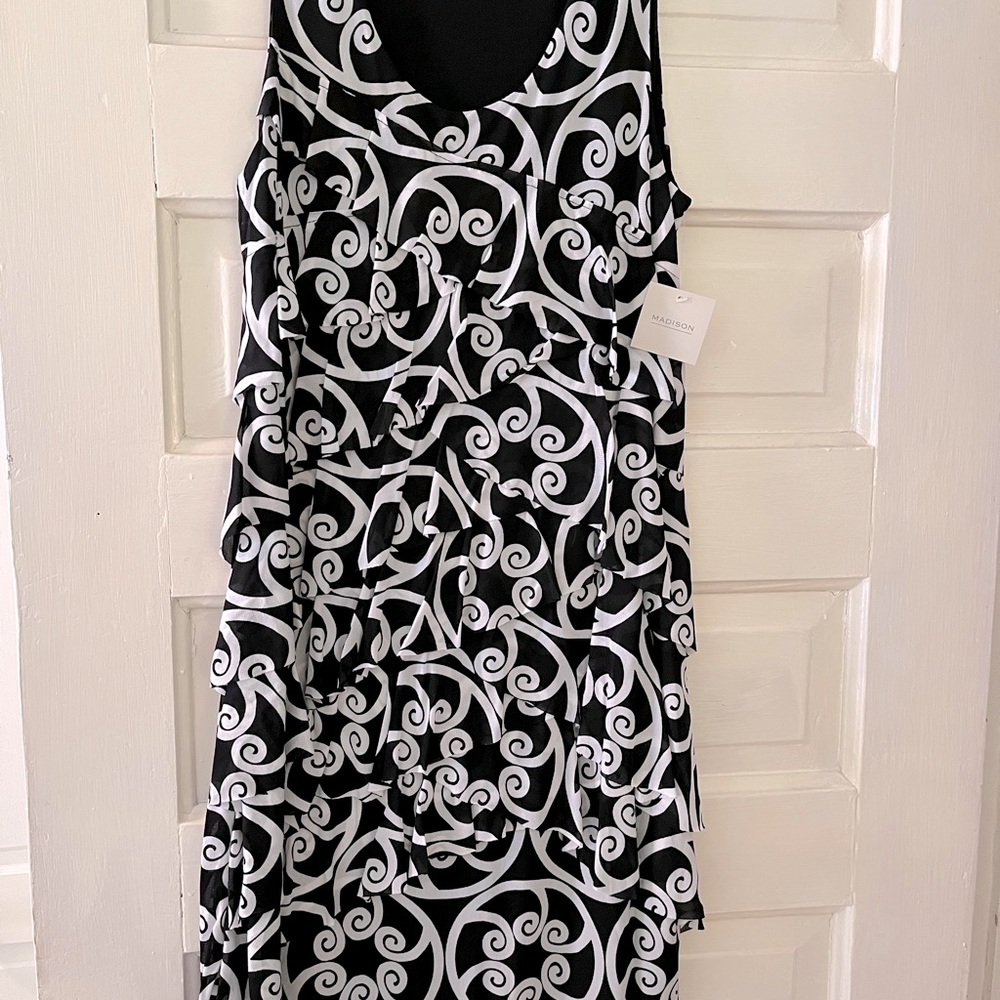 Madison size medium black and white tiered front dress. NWT.